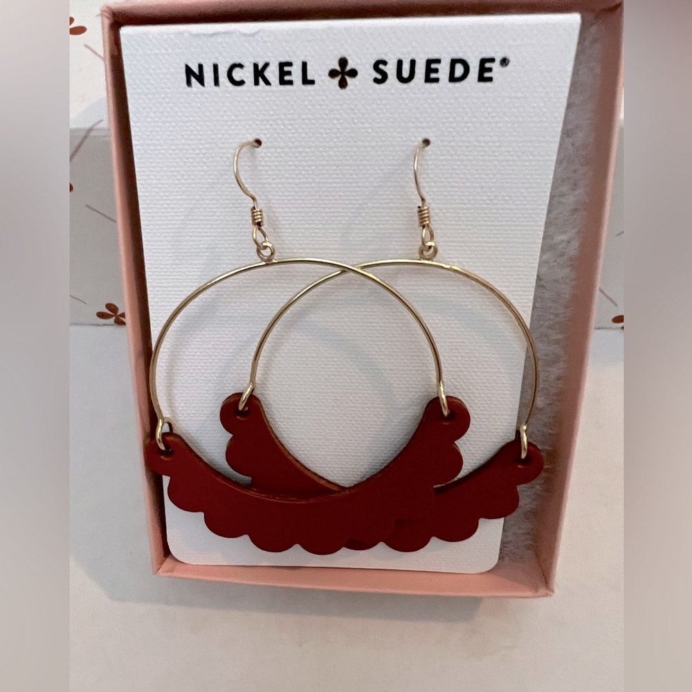 BNIB Nickel and Suede Terracotta Medium Havens with gold hardware